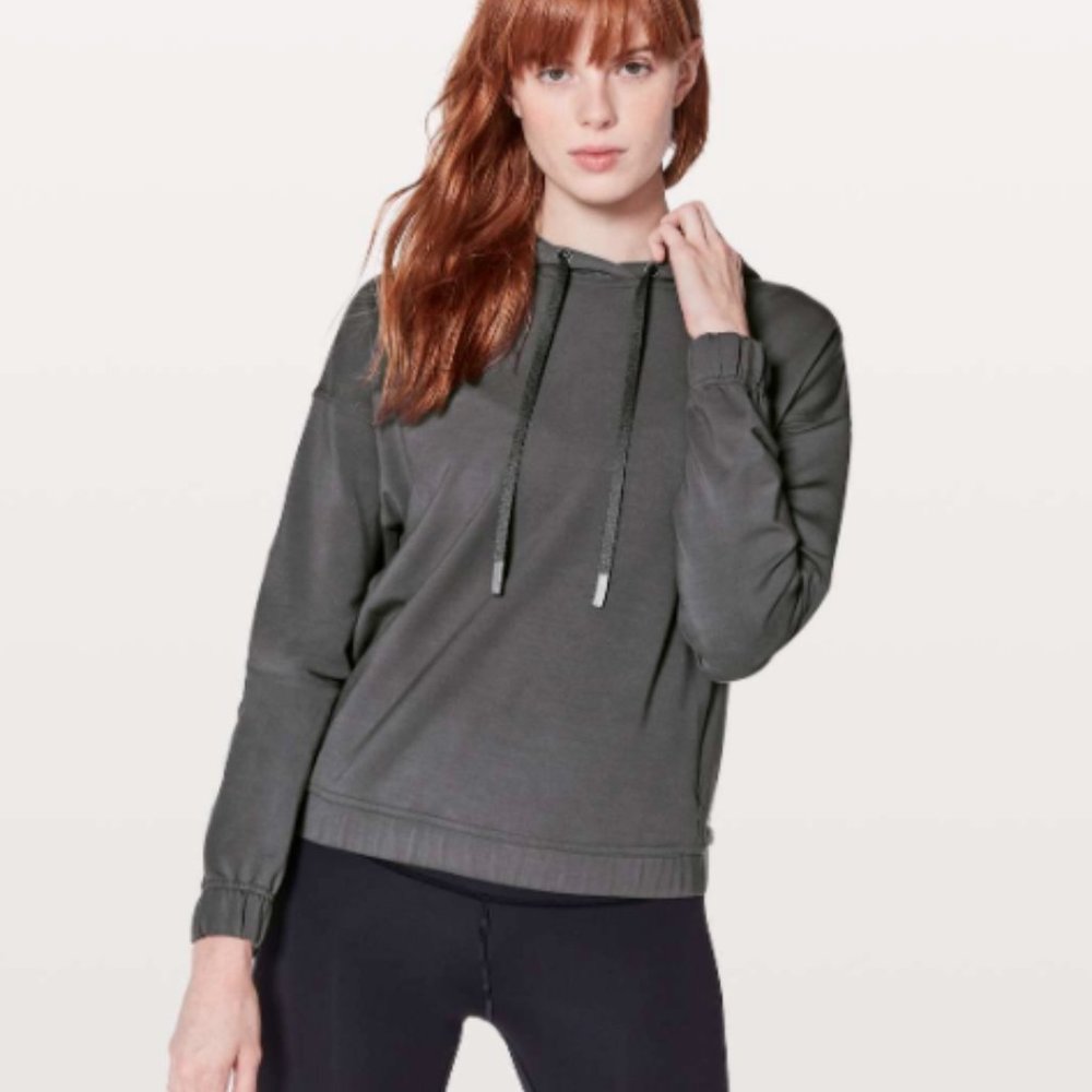 Lululemon Twisted & Tucked Pullover Hoodie